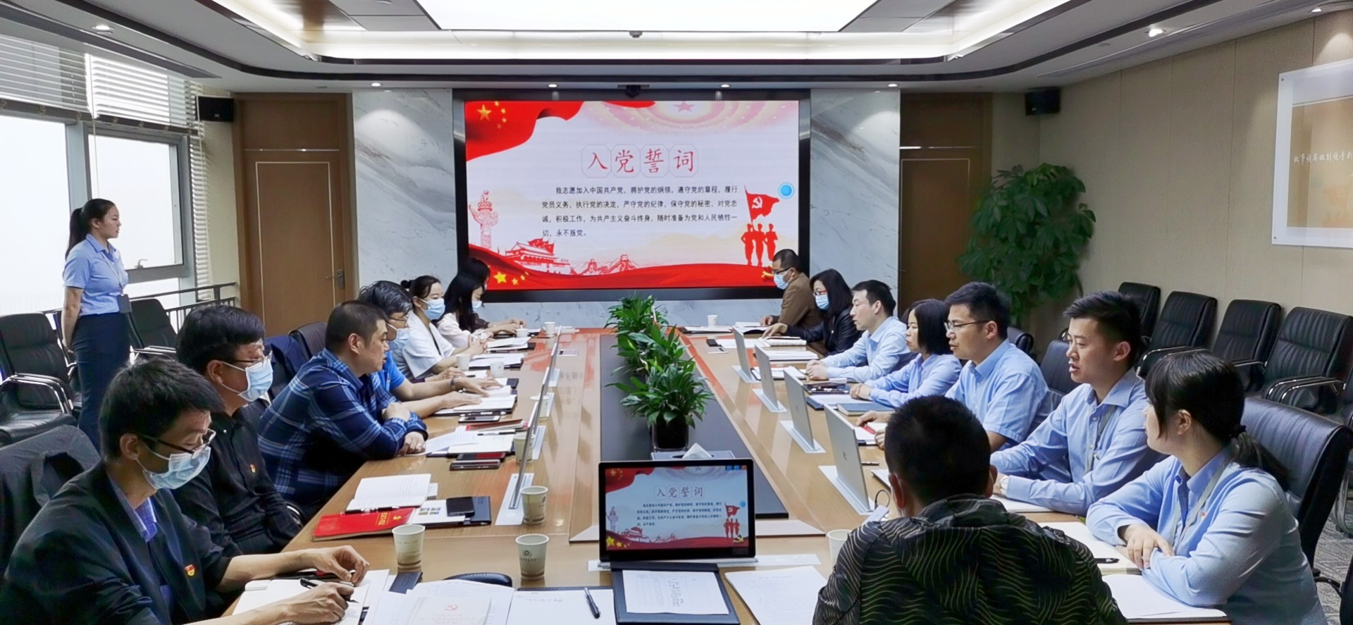 蓝月亮香港正版资料大全